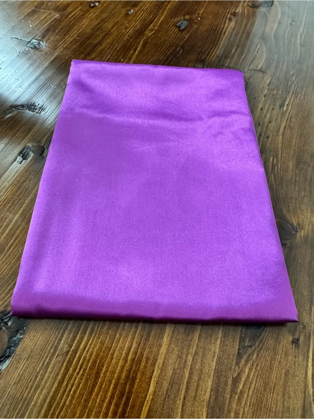 Silk-Feel Purple Pillowcase - Luxurious Satin Bedding
